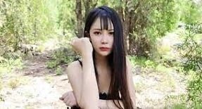 ครูเด็กก่อนวัยเรียนที่ร้อนแรงนำนักเรียนผ่านการผจญภัยระเบิด