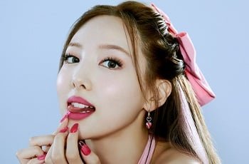 Tzuyu สองครั้งถูกบันทึกโดยแฟนของเธออย่างลับๆ