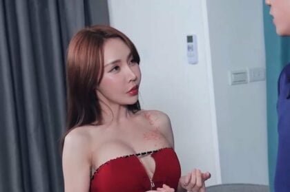 คนหนุ่มสาวคุ้นเคยกับการถอนสเปิร์มออกจากหน้าอกที่เต็มไปด้วยความปรารถนา